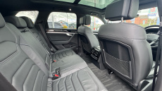 Volkswagen Touareg 3.0 V6 TDI 4Motion Black Edition 5dr Tip Auto Diesel Estate